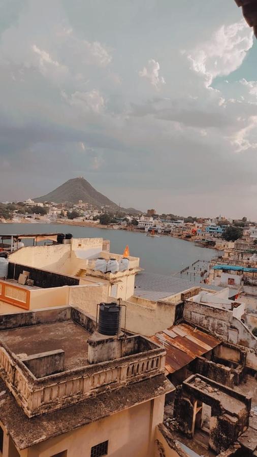 Hotel Nirvana Rooftop Pushkar Extérieur photo
