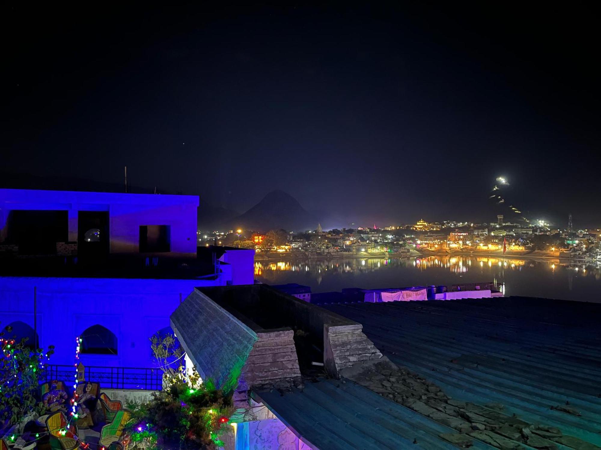 Hotel Nirvana Rooftop Pushkar Extérieur photo