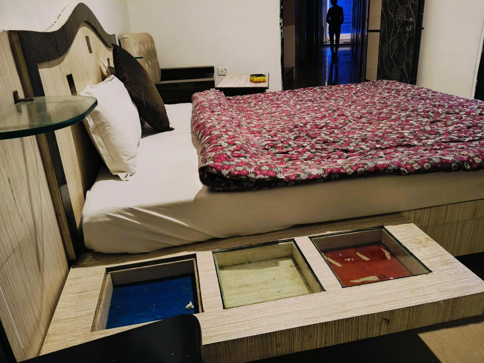 Hotel Nirvana Rooftop Pushkar Extérieur photo
