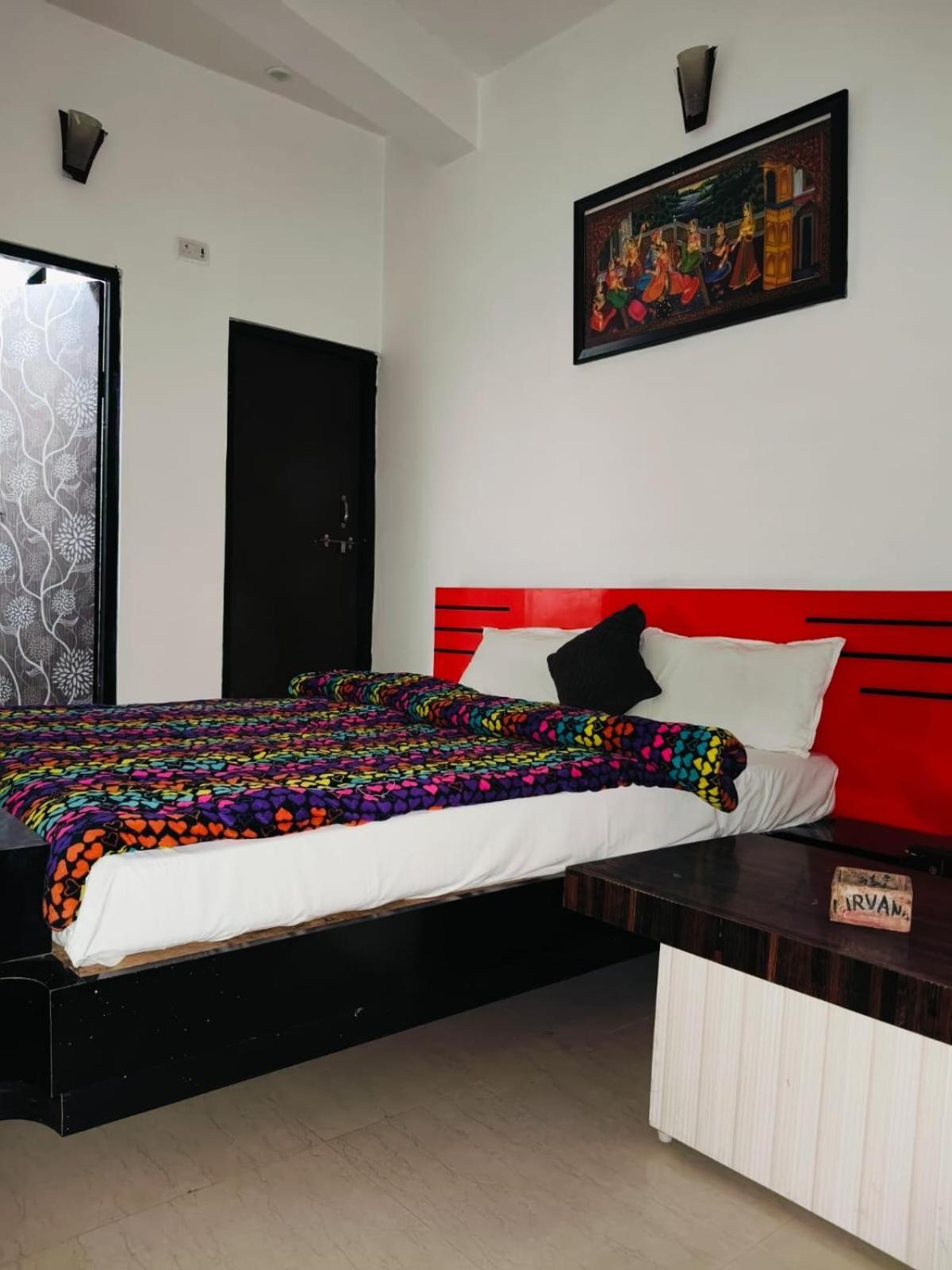 Hotel Nirvana Rooftop Pushkar Extérieur photo